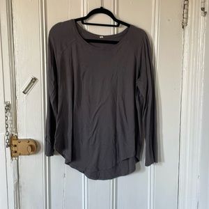 Lululemon long sleeve gray shirt